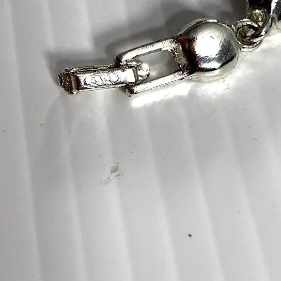 Vintage 1980s Avon SAQ Faceted Crystal Tennis Bracelet Silver Tone Bling - Picture 4 of 7